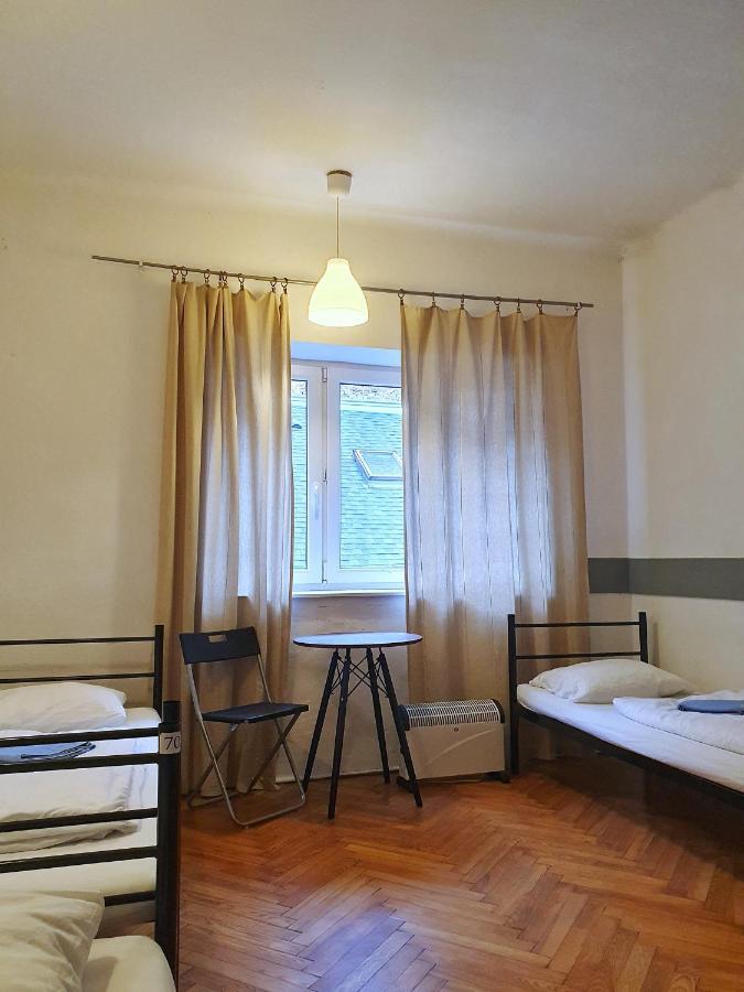 Viki Kazimierz Хостел Краків